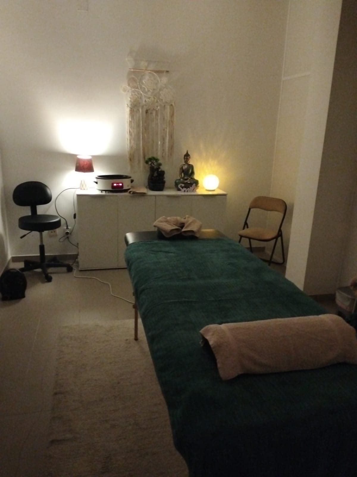 Gabinete da Vital MTC preparado para consulta presencial em Leiria